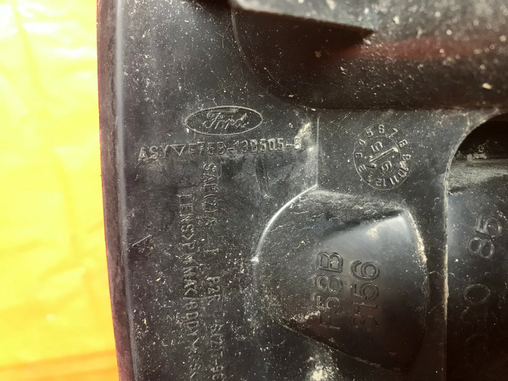 OEM 1997 1998 1999 FORD F150 F 150 DRIVER LEFT TAIL LIGHT LAMP 97 98 F75B 13B5055