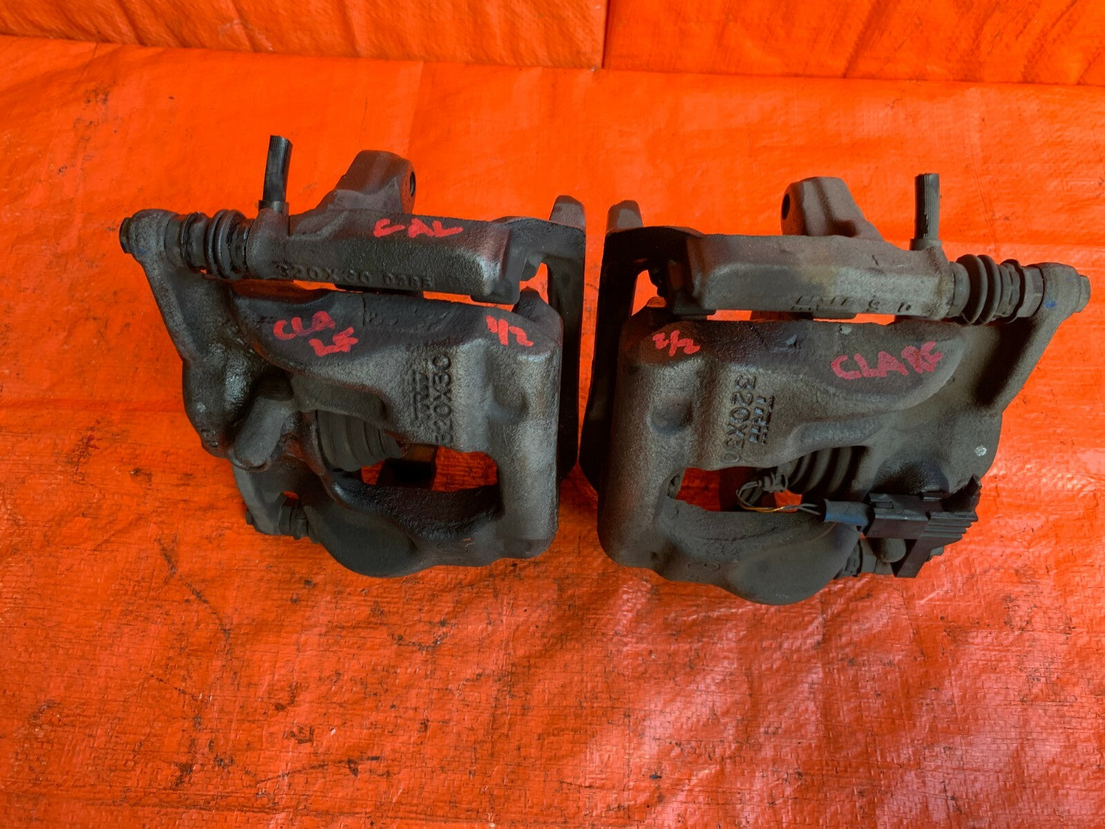 OEM 2015 MERCEDES CLA 250 4MATIC   FRONT BRAKE CALIPER SET   LEFT AND RIGHT5