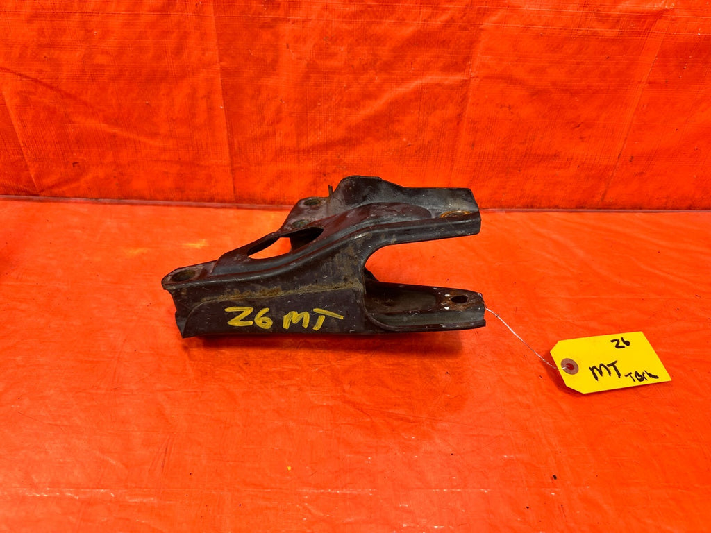 92 95 HONDA CIVIC D16 5 SPEED MANUAL STICK SHIFT REAR TRANSMISSION BRACKET SOHC0