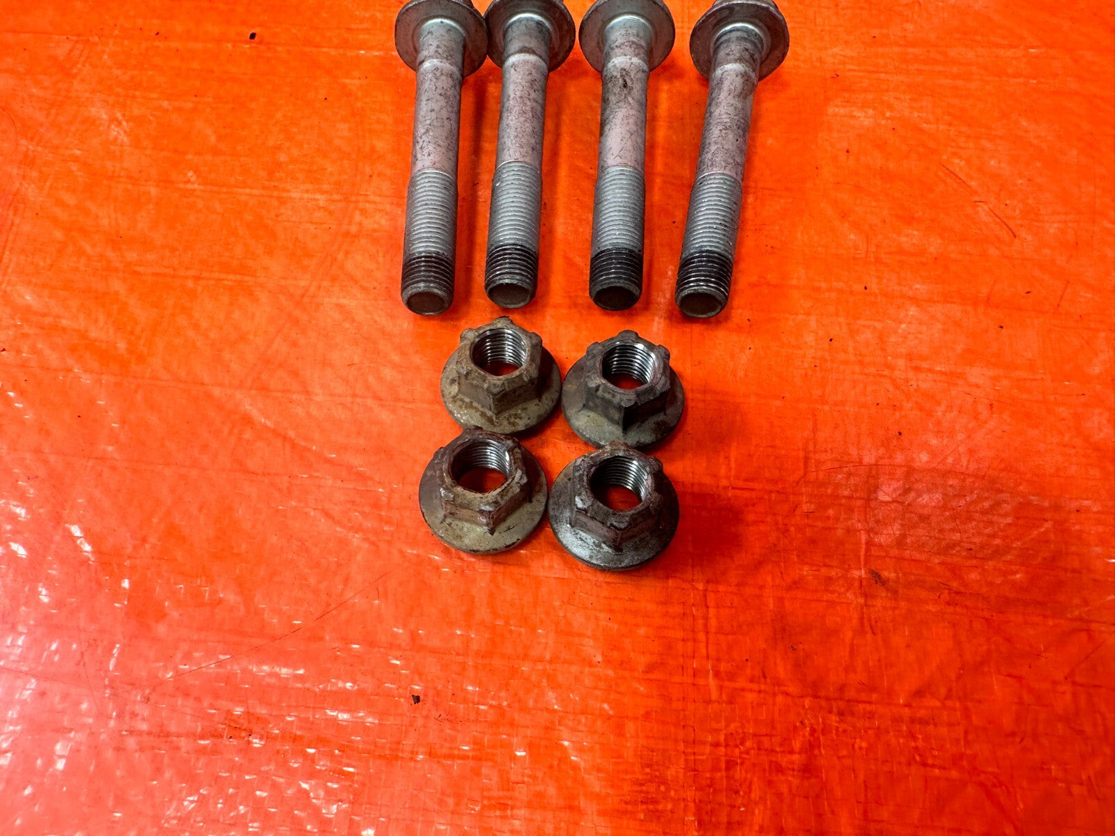 03 07 INFINITI G35 COUPE   REAR UPPER CONTROL ARM BOLTS HARDWARE   OEM 2981