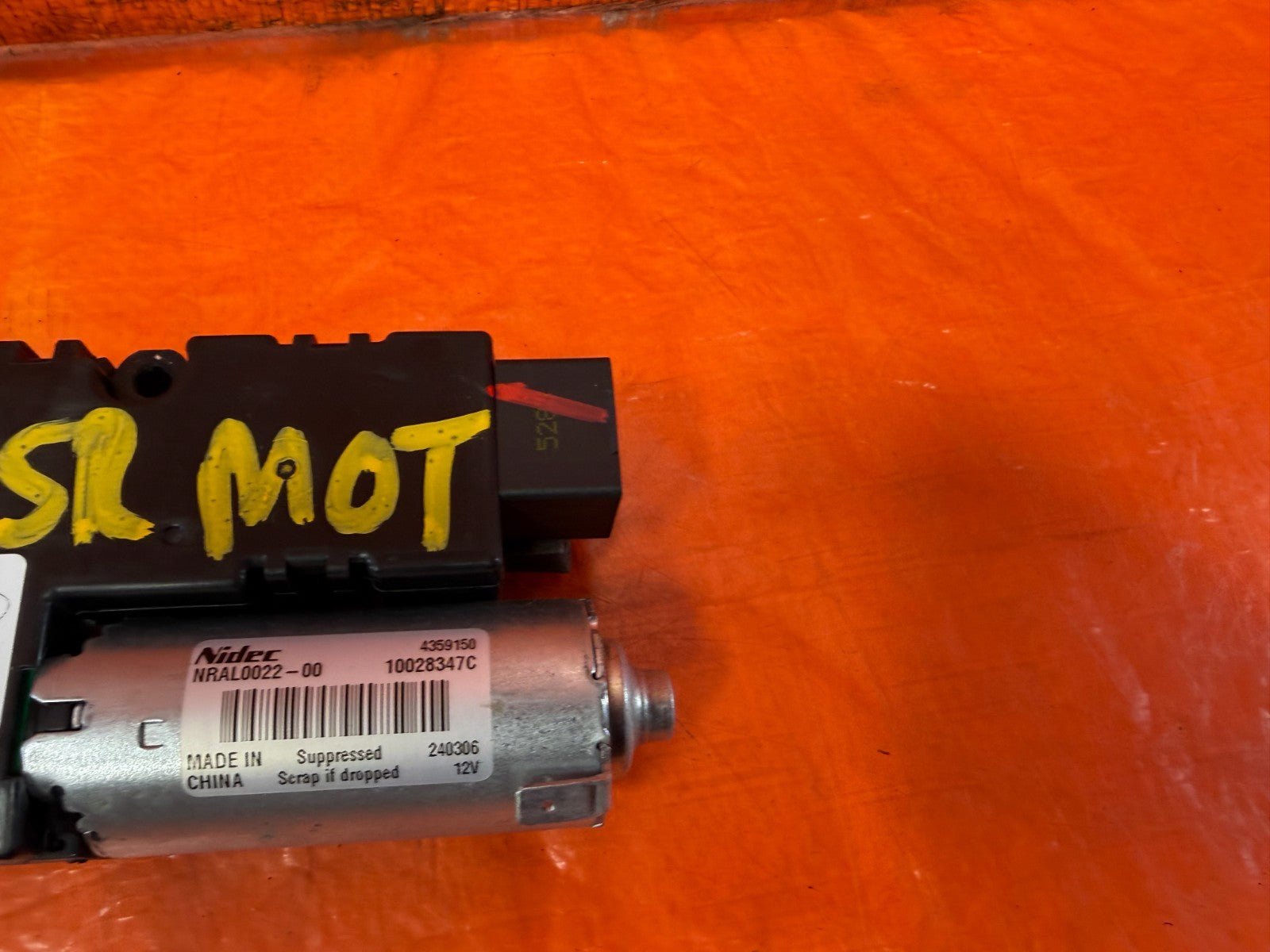 14 24 INFINITI Q50   SUNROOF MOONROOF SLIDING ROOF MOTOR   OEM FACTORY OE4