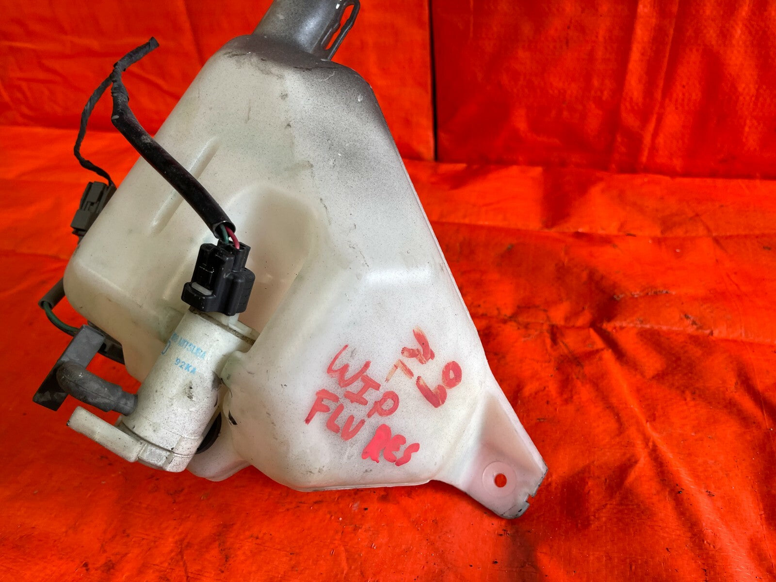 09 12 ACURA RL   WINDSHIELD WIPER FLUID RESERVOIR TANK   76841 SJA A11   OEM OE1