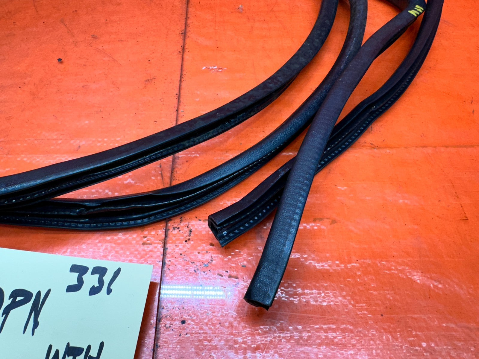 94 01 ACURA INTEGRA 2D DOOR TO CHASSIS UPPER WEATHERSTRIP OPEN TRIM OEM #3314