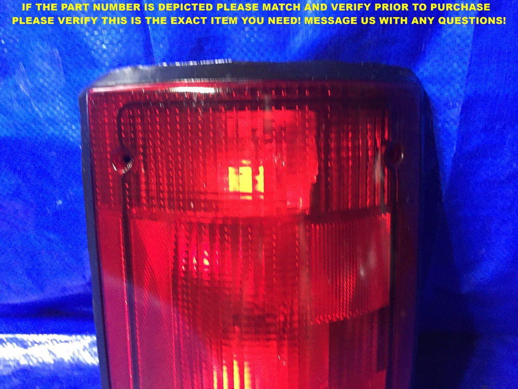 OEM 97 98 99 00 01 02 03 04 FORD E150 E250 E350 VAN PASSENGER RIGHT TAIL LIGHT R1