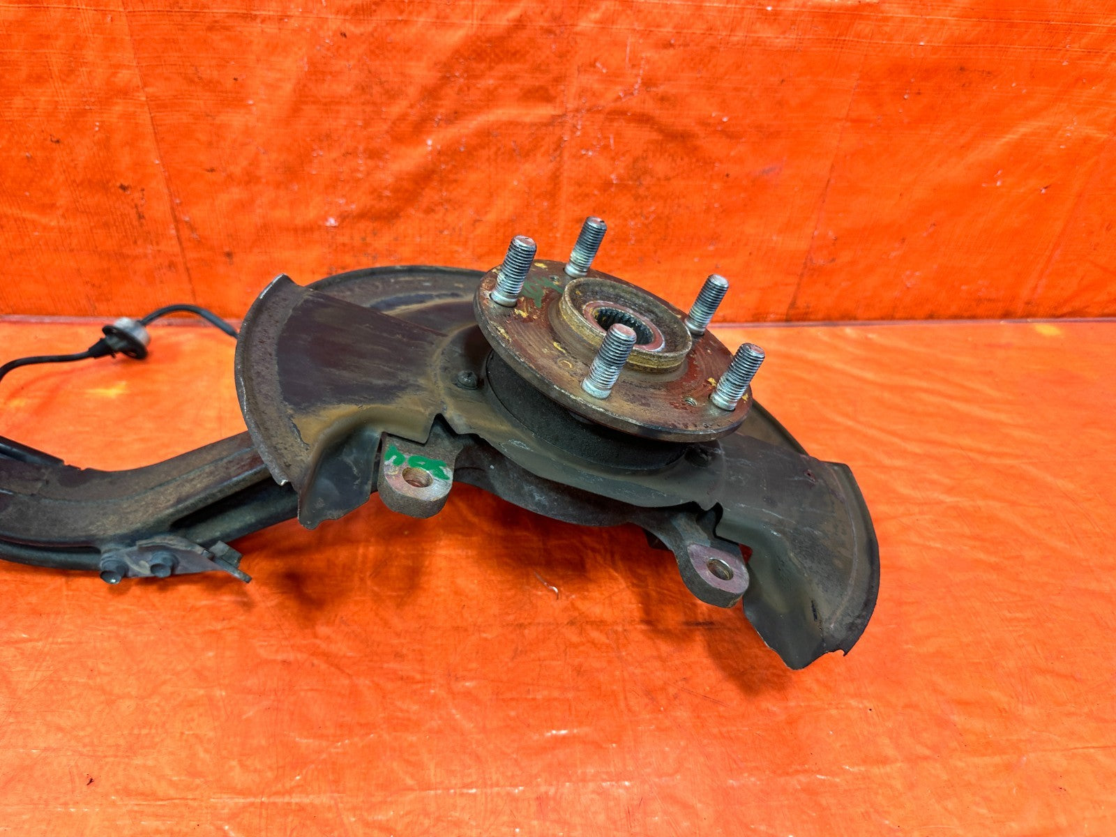 04 08 ACURA TSX   DRIVER LEFT FRONT SPINDLE KNUCKLE HUB   OEM FACTORY #3047