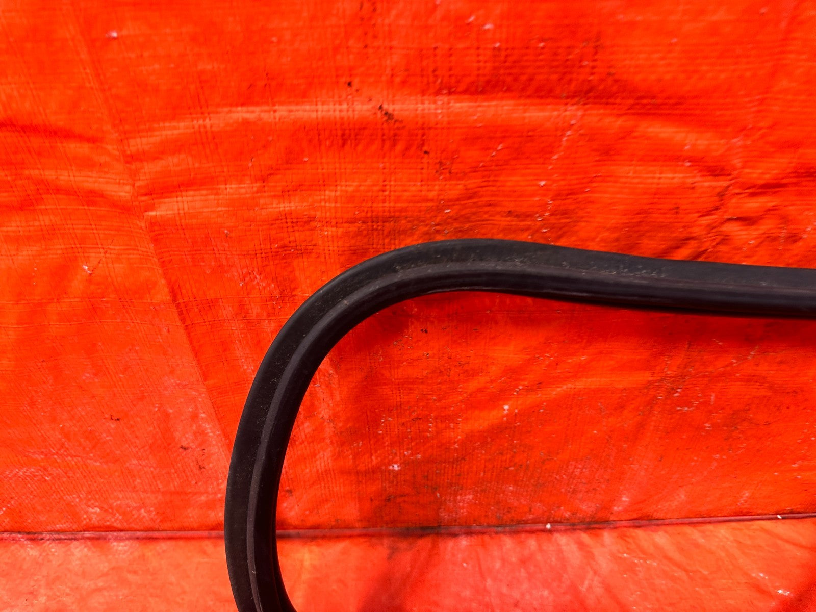 09 11 MAZDA RX8 RX 8  DRIVER LEFT REAR GLASS WEATHER STRIP   OEM #3037