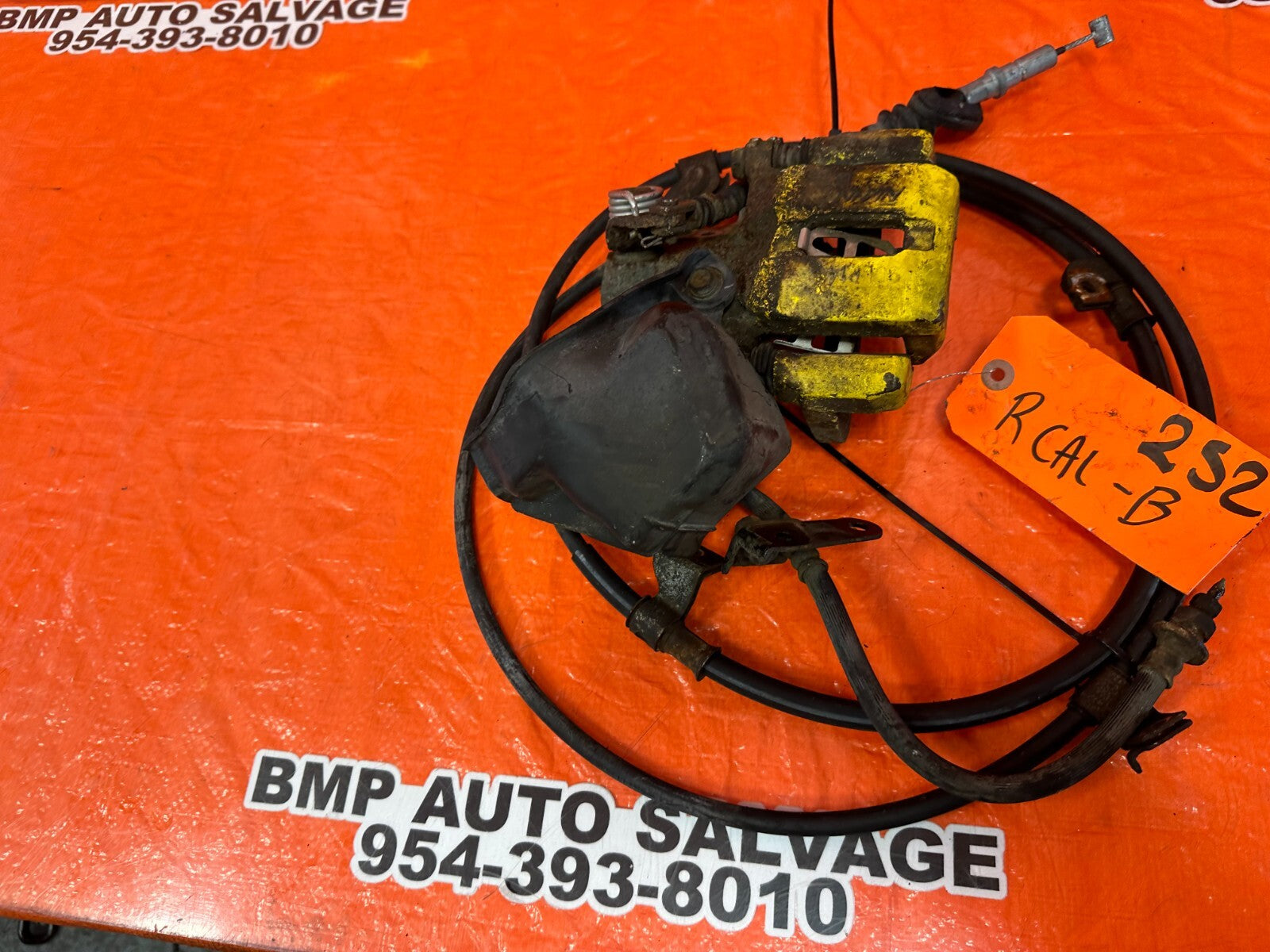 92 01 HONDA PRELUDE   BRAKE CALIPER   PASSENGER RIGHT REAR   OEM FACTORY #2526