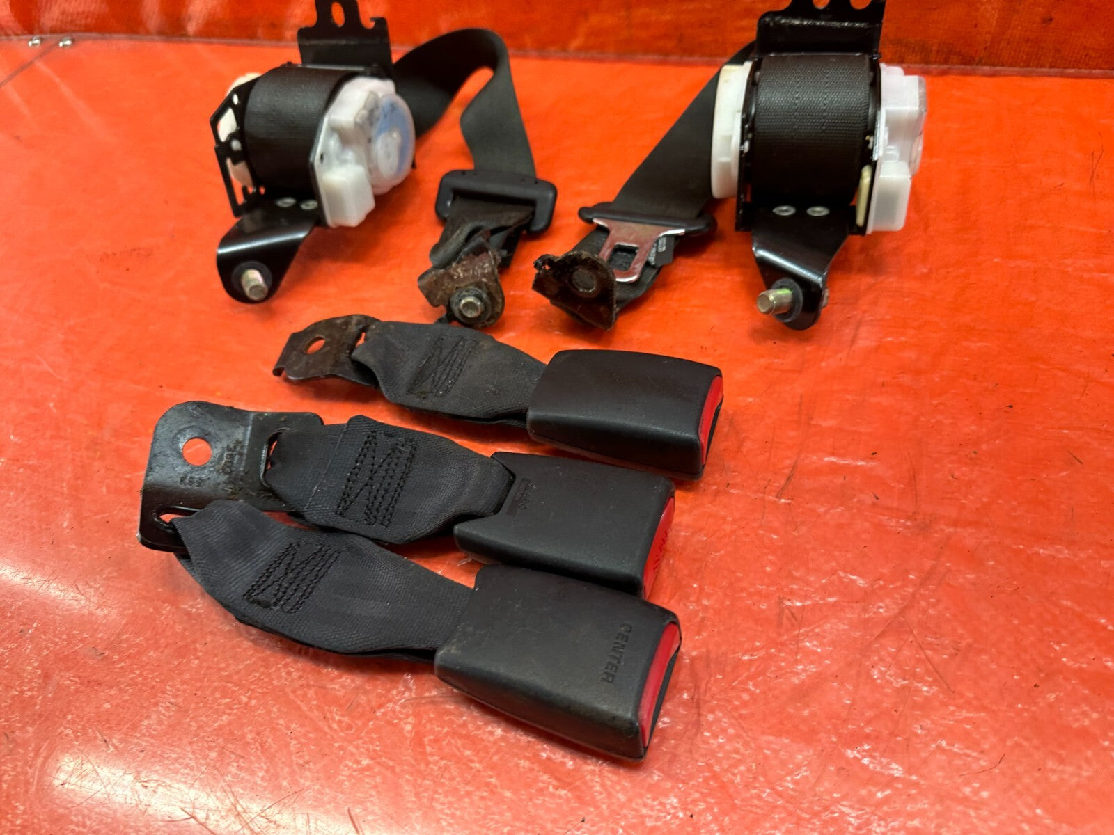 2003 HONDA CIVIC SI EP3 HATCH REAR SEAT BELT SET LEFT & RIGHT SEAT BELTS OEM 2302