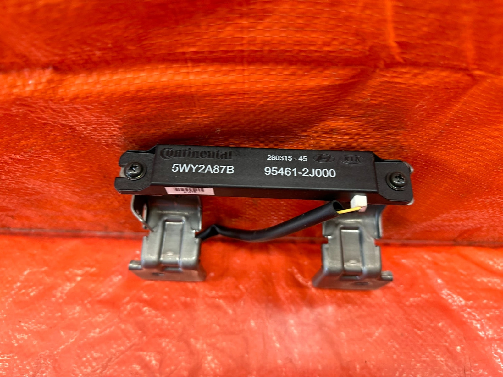 10 16 HYUNDAI GENESIS COUPE   SMART KEY ANTENNA   PART # 95461 2J000   OEM #2196