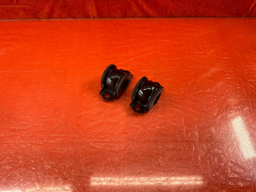 04 07 HONDA S2000   FRONT SWAY STABILIZER BAR BUSHINGS AND BRACKETS   OEM #1975