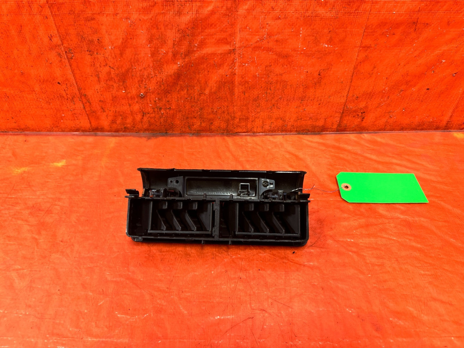 90 91 HONDA CIVIC HATCHBACK   DASHOBOARD DASH BOARD CENTER AC VENT   OEM 3171