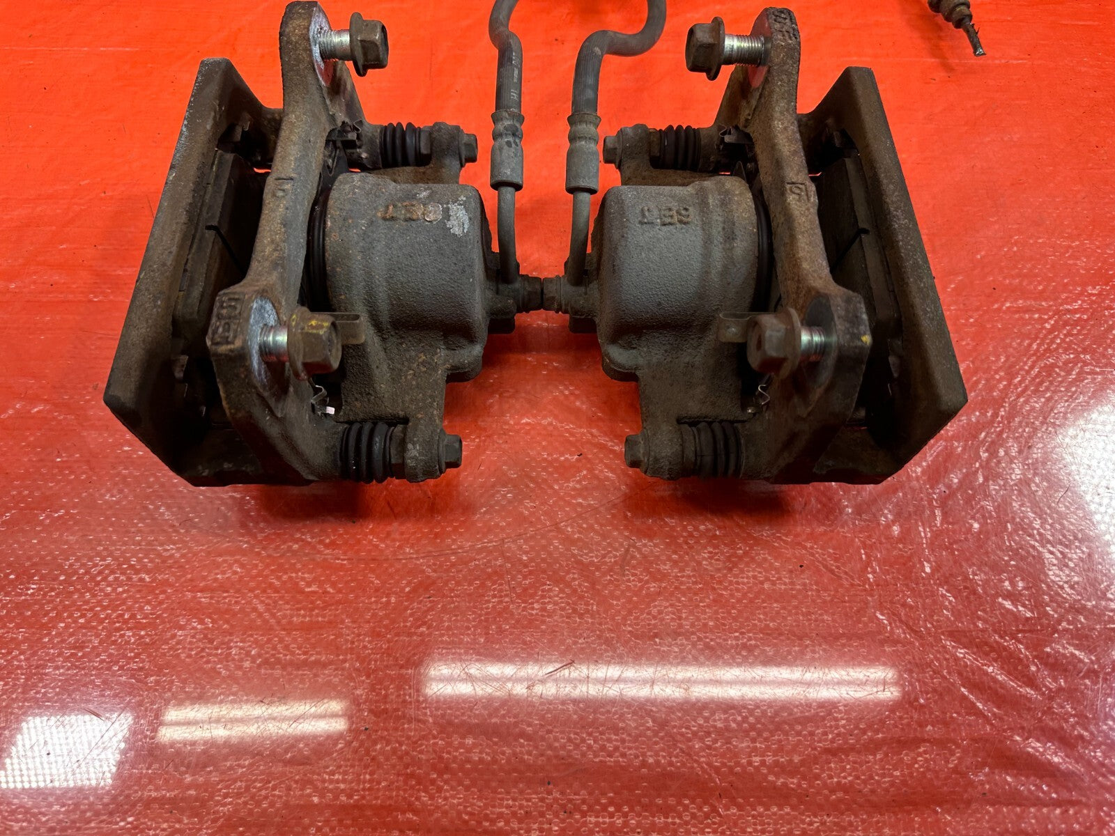 02 06 ACURA RSX TYPE S   FRONT BRAKE CALIPER SET CALIPERS LEFT AND RIGHT OEM 21111