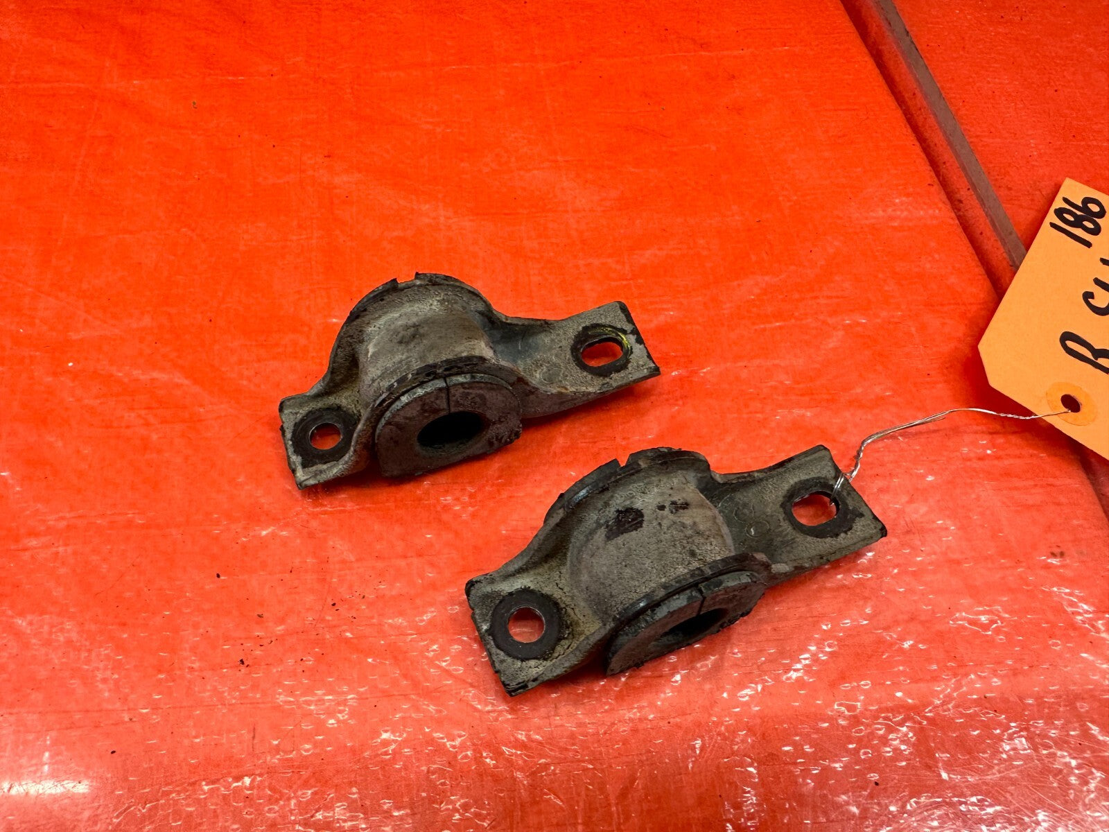 02 05 HONDA CIVIC SI EP3 HATCH REAR SWAY BAR MOUNTING BRACKET & BUSHINGS OEM 1865