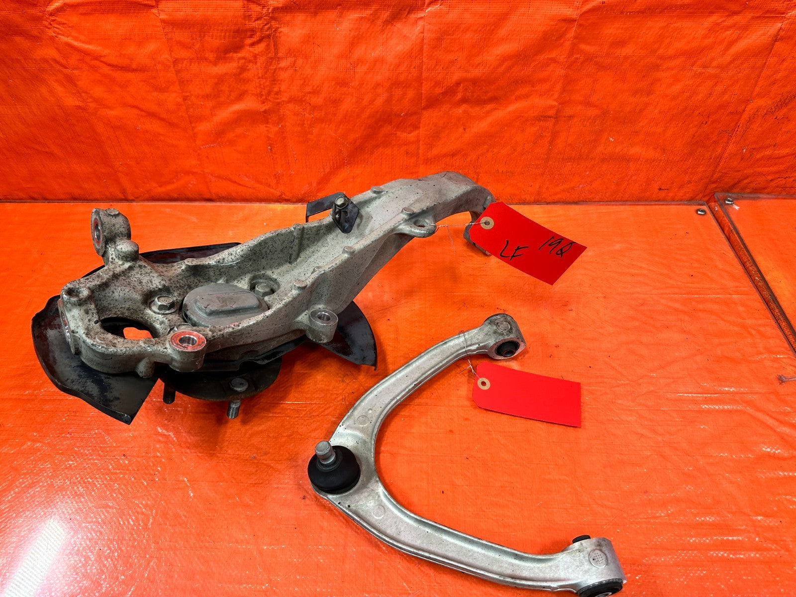 14 24 INFINITI Q50   RWD LEFT FRONT SPINDLE KNUCKLE HUB & CONTROL ARM OEM 19Q7