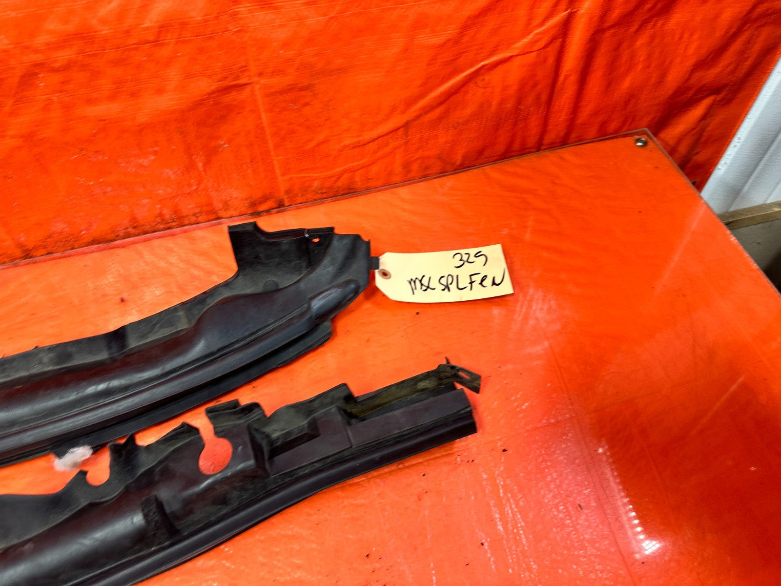 08 15 INFINITI G37 Q60 COUPE LEFT RIGHT FENDER TRIM MOLDINGS SET #3293
