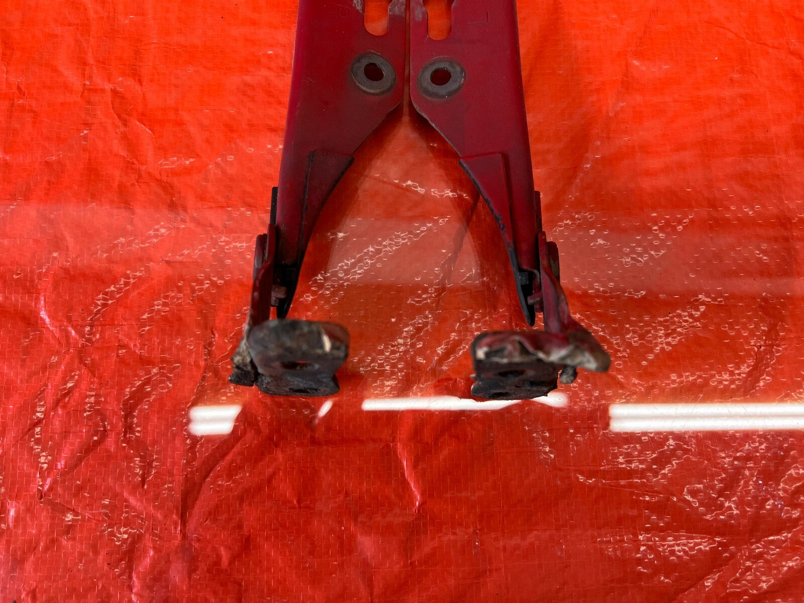 96 00 HONDA CIVIC   HOOD HINGE SET   DRIVER LEFT PASEENGER RIGHT   OEM   #975