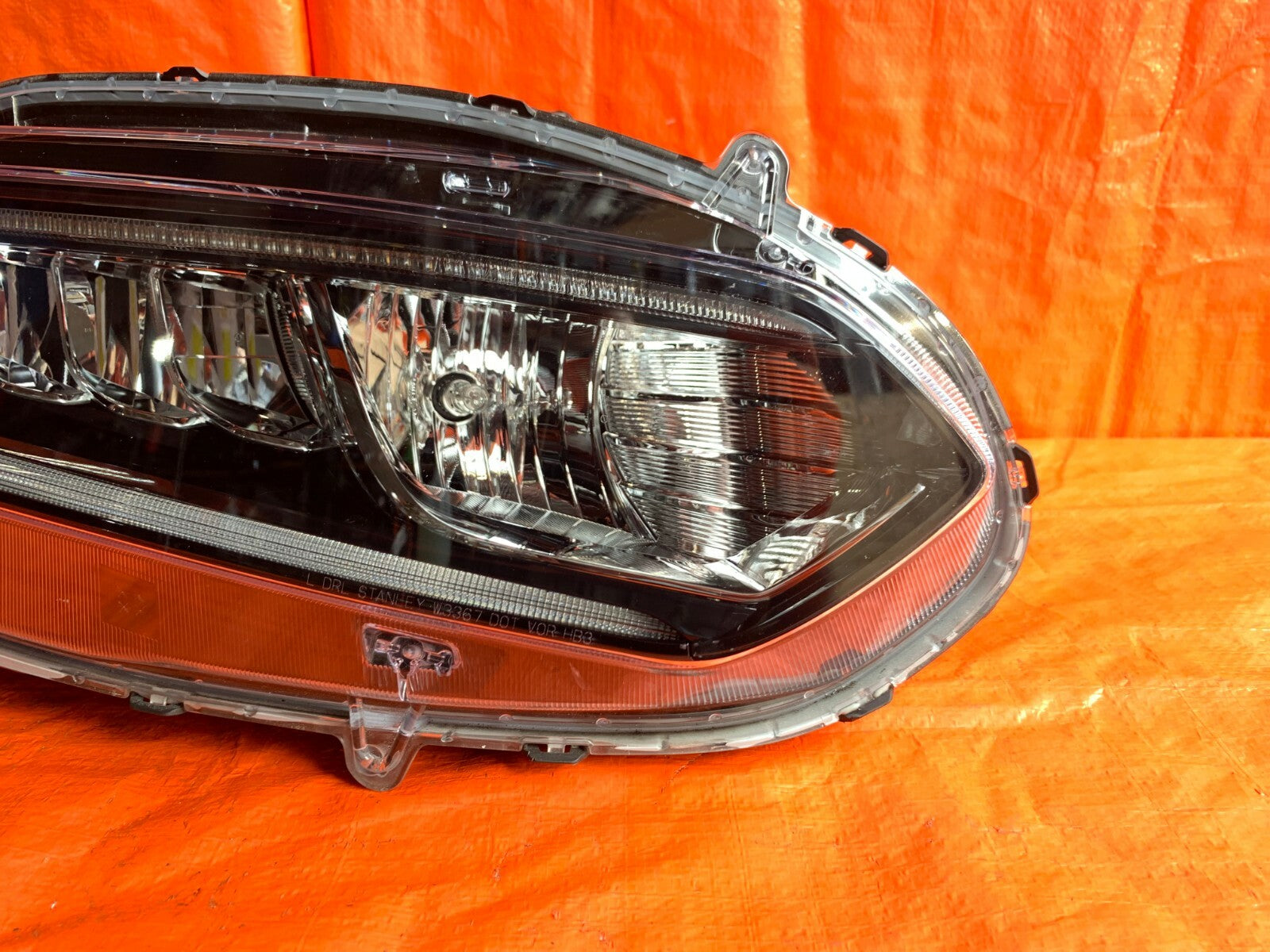 OEM 2018 2019 18 19 HONDA ACCORD PASSENGER RIGHT HEADLIGHT HEADLAMP W/ HALO HI1