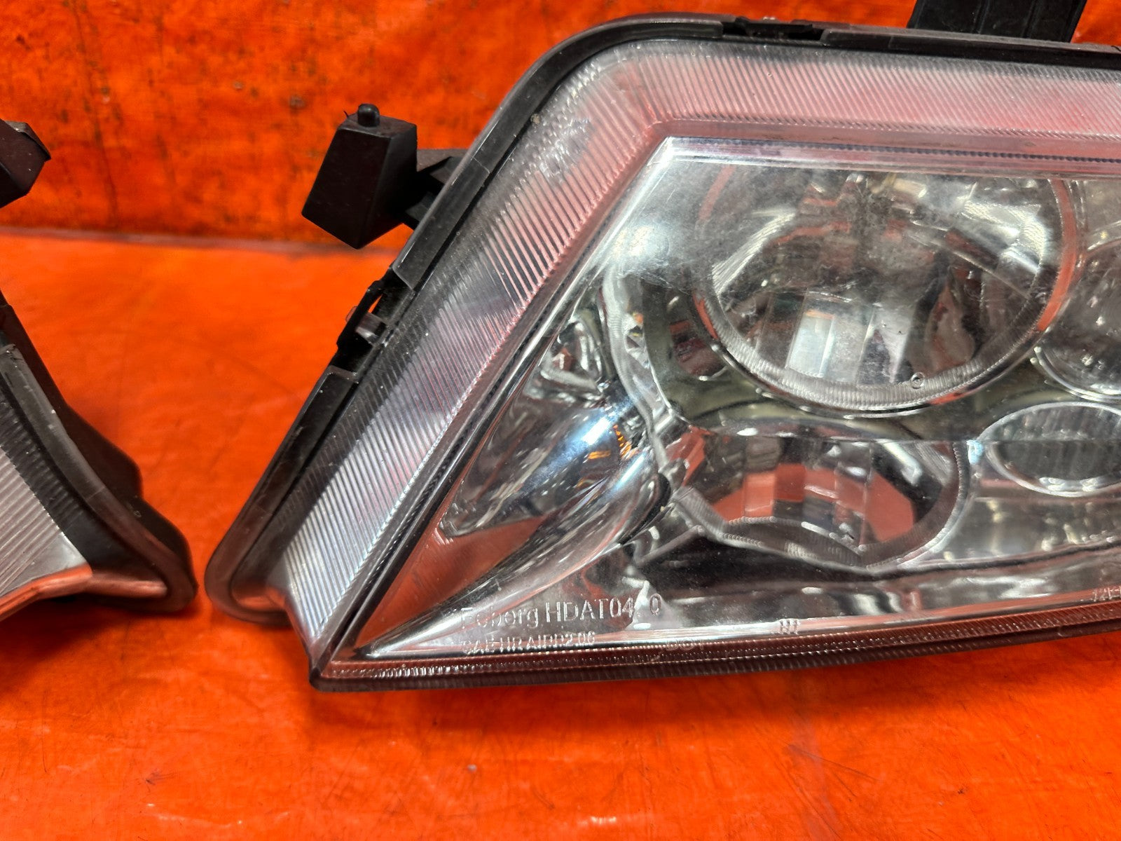 04 08 ACURA TSX   CRYSTAL HOUSING HEADLIGHTS HEADLAMPS   W/ BALLASTS #3308