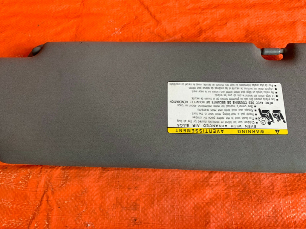 OEM 2005   2011 TOYOTA TACOMA PASSENGER RIGHT SUN VISOR BLOCKER GRAY COLOR3