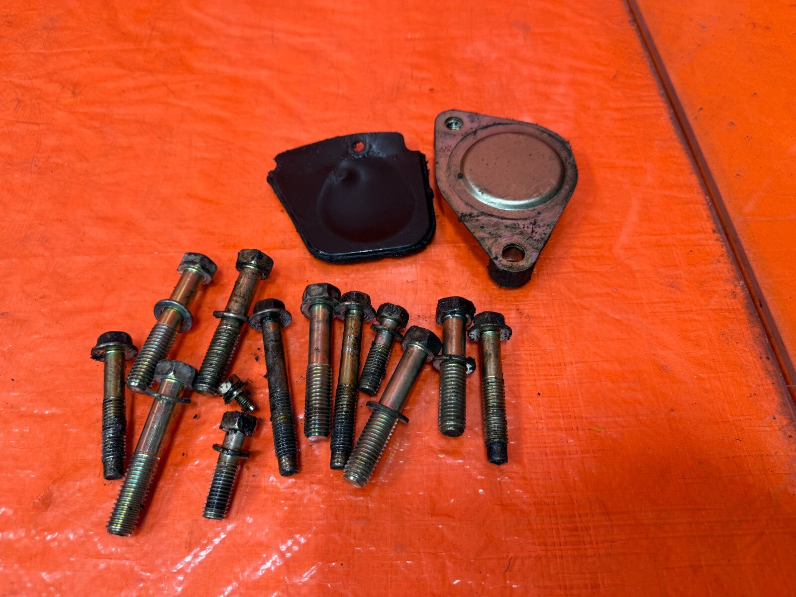 03 07 INFINITI G35 COUPE   VQ35DE AUTOMATIC TRANSMISSION BOLTS HARDWARE OEM 2985