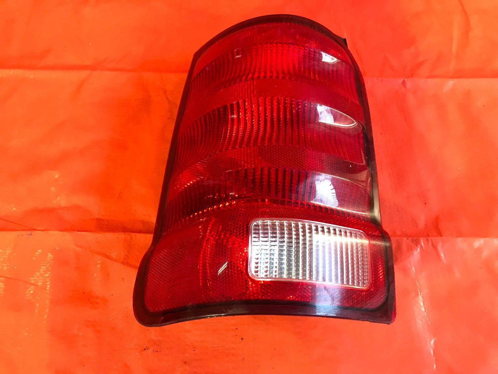 OEM 2001 2002 FORD EXPLORER 2 DOOR DRIVER LEFT TAIL LIGHT LAMP 1L2X 1385050