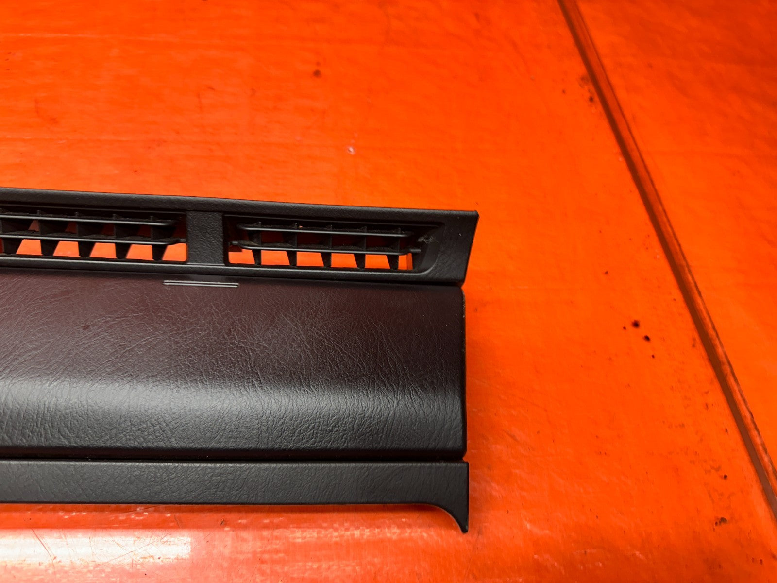 00-03 HONDA S2000 AP1 2.0L CENTER DASH RADIO STEREO HEADUNIT DOOR FLAP COVER #335