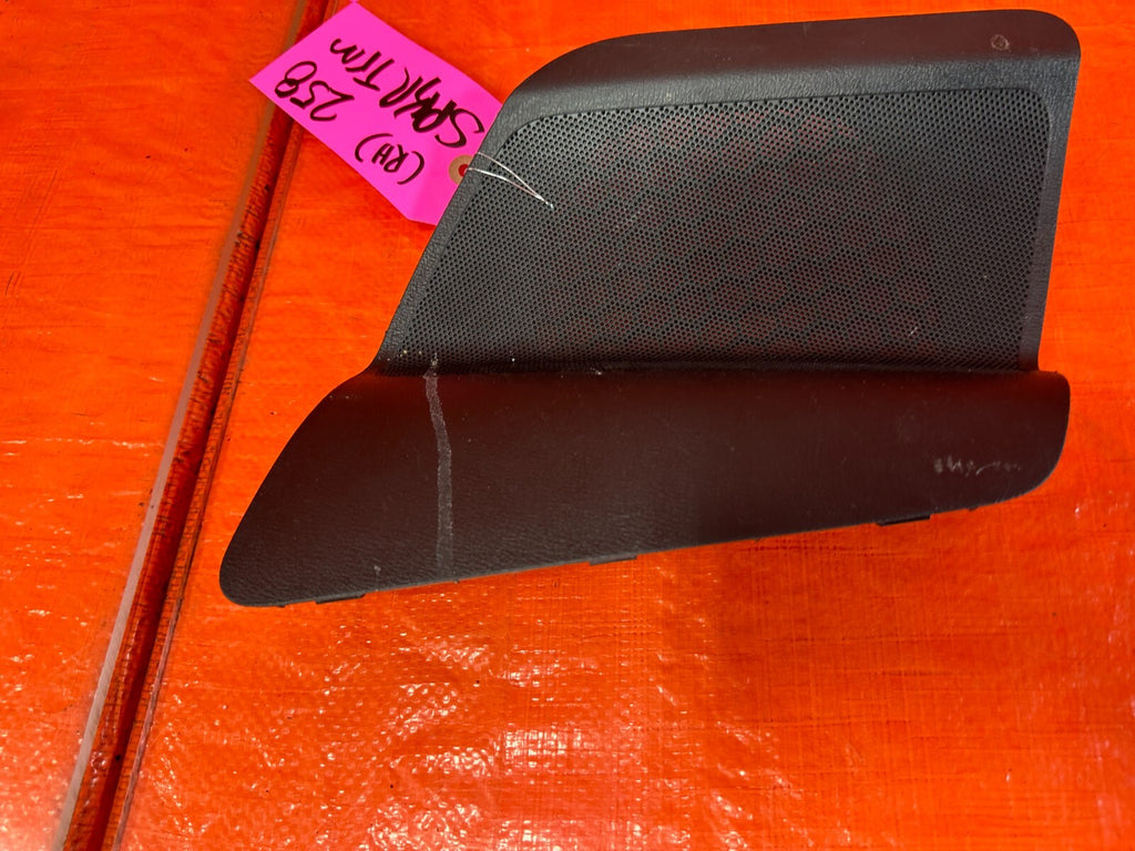 02 05 HONDA CIVIC SI EP3 HATCHBACK REAR SPEAKER COVER TRIM   RIGHT SIDE OEM #2583