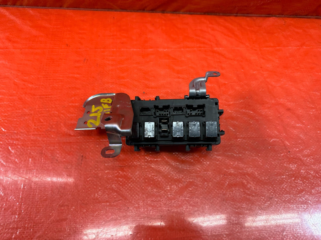 16 20 INFINITI Q50 & Q60 3.0L   INTERIOR CABIN UNDER DASH FUSE BOX PANEL OEM 2158