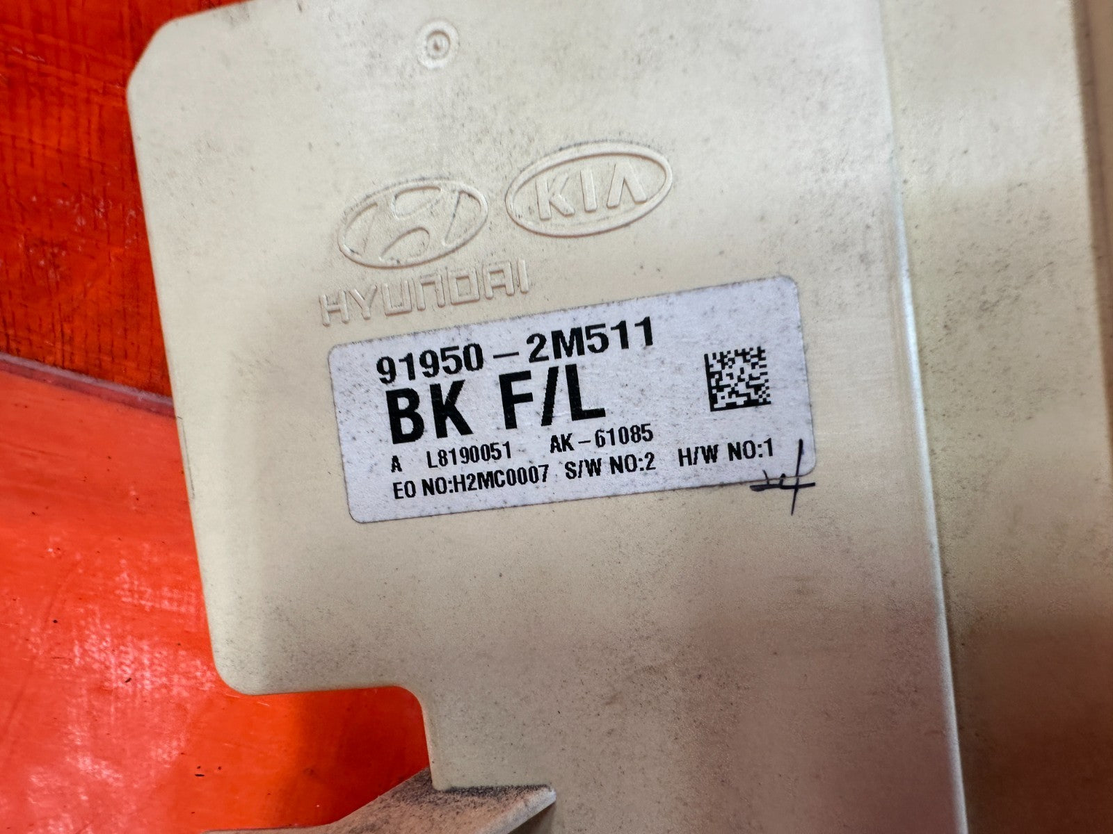 13 16 HYUNDAI GENESIS COUPE   INTERIOR CABIN UNDER DASH FUSE BOX PANEL OEM 2995