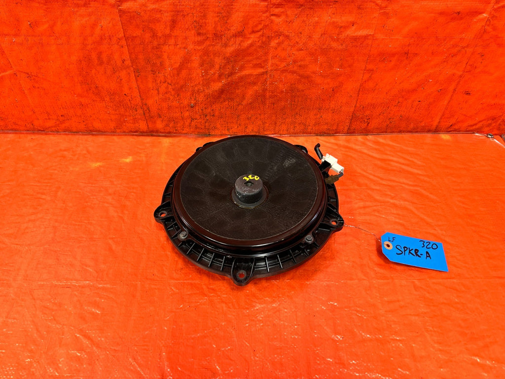 08 15 INFINITI G37 Q60 COUPE  DRIVER LEF T DOOR   BOSE SPEAKER   OEM #3200