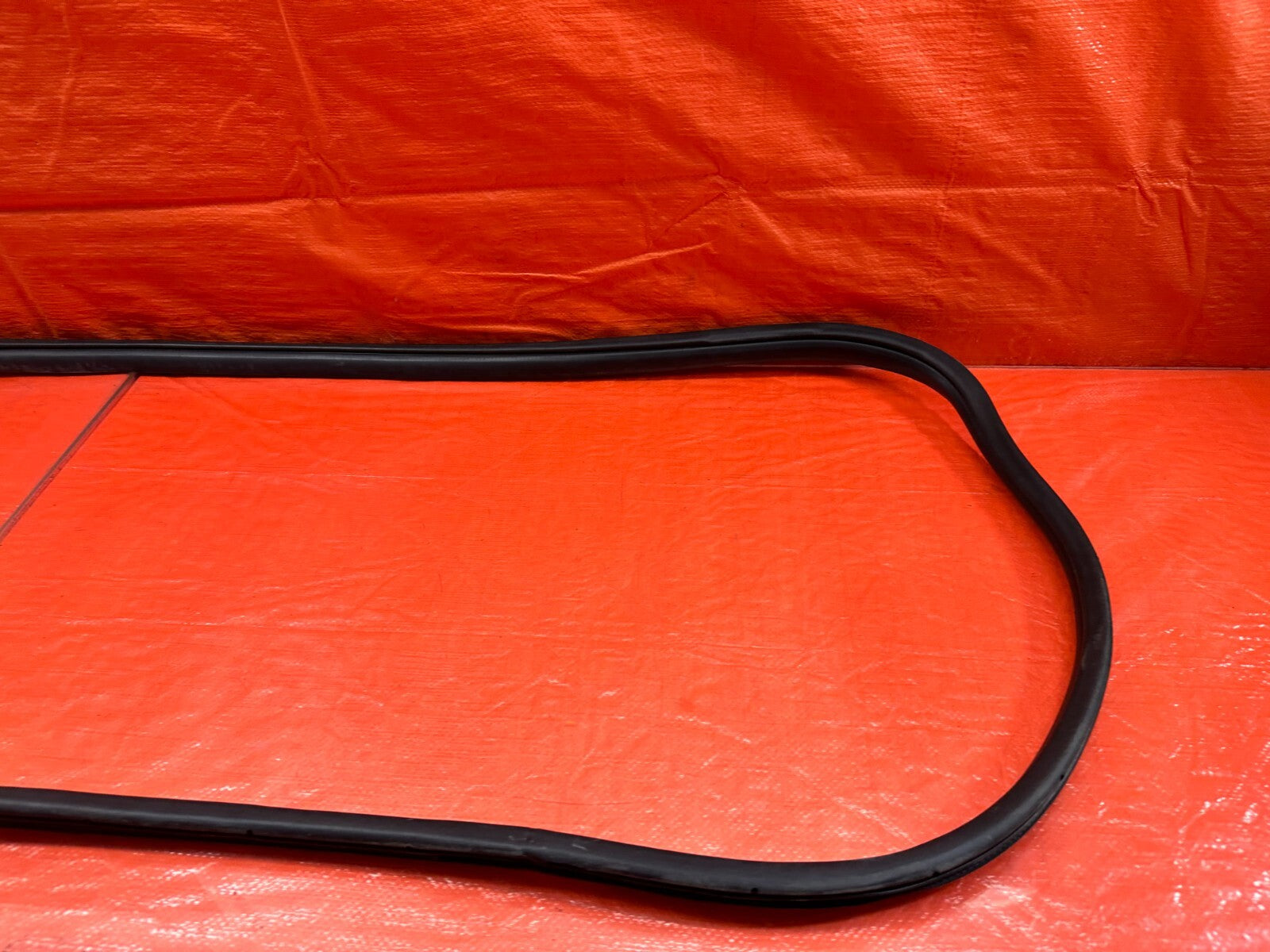 LANCER EVOLUTION X EVO 10 CHASSIS TO DOOR OPEN TRIM WEATHER STRIP LEFT REAR 2145