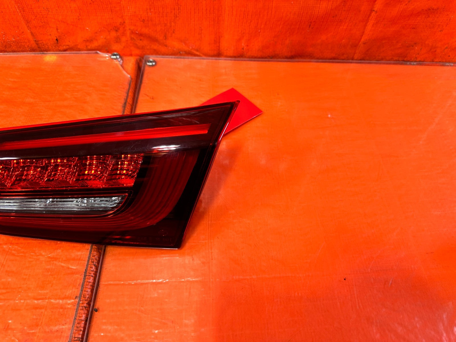 18 24 INFINITI Q50   RIGHT INNER LEFT TAIL LIGHT LAMP   OEM FACTORY #19Q2