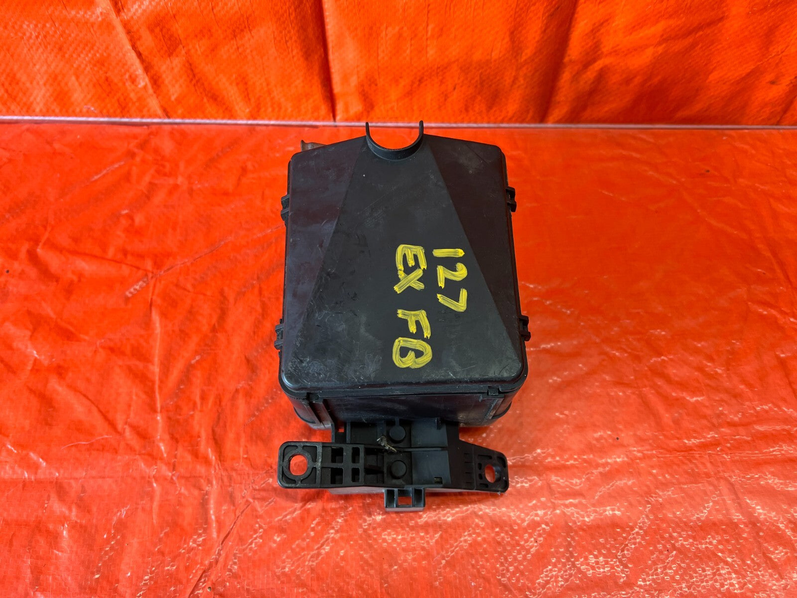 96 00 HONDA CIVIC   EXTERIOR   ENGINE BAY UNDER HOOD   FUSE BOX PANEL   OEM #1276
