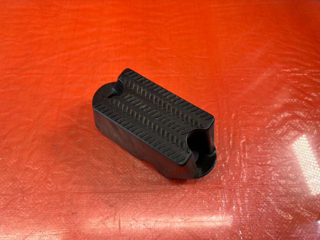94 01 ACURA INTEGRA   FOOT REST / DEAD PEDAL ASSEMBLY   OEM FACTORY #2280