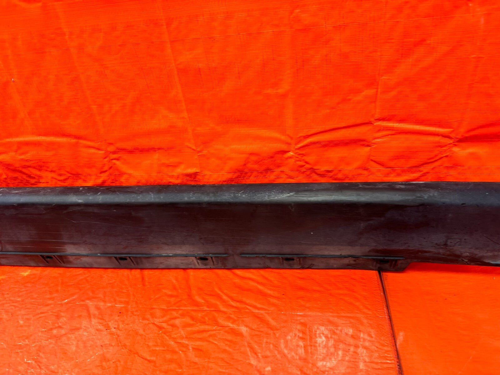 92 96 HONDA PRELUDE   SIDE SKIRT ROCKER MOLDING TRIM   RIGHT SIDE   OEM #2737