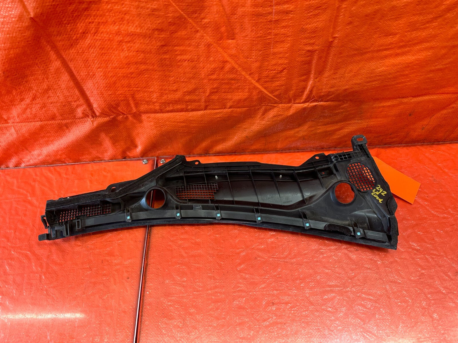 14 20 INFINITI Q50 Q60   WINDSHIELD WIPER COWL TRIM PLASTIC   OEM LEFT SIDE #2426