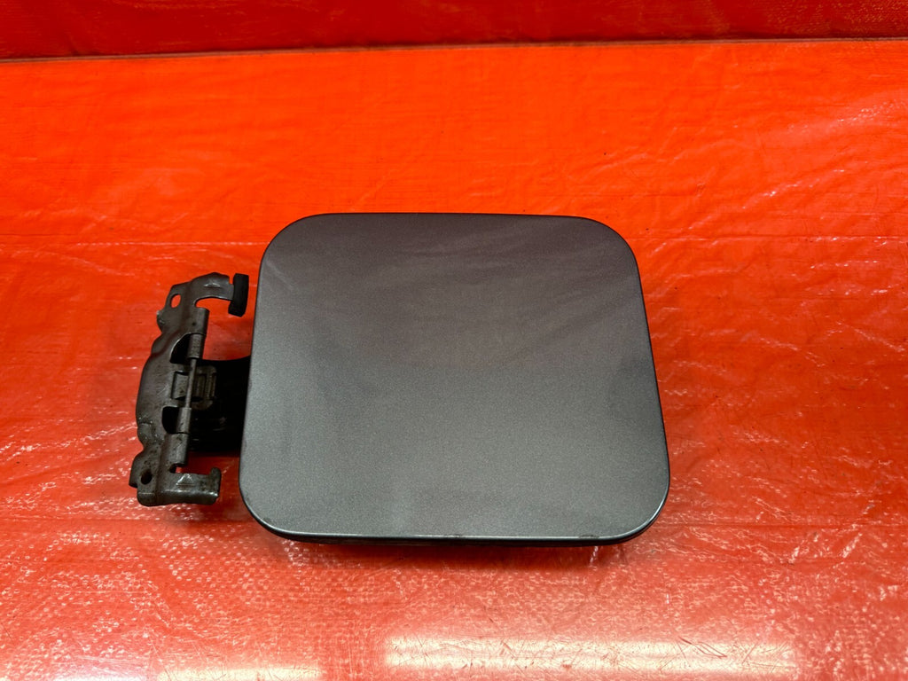 14 20 INFINITI Q50 GASOLINE GAS TANK LID COVER   GRAY COLOR    OEM #1854
