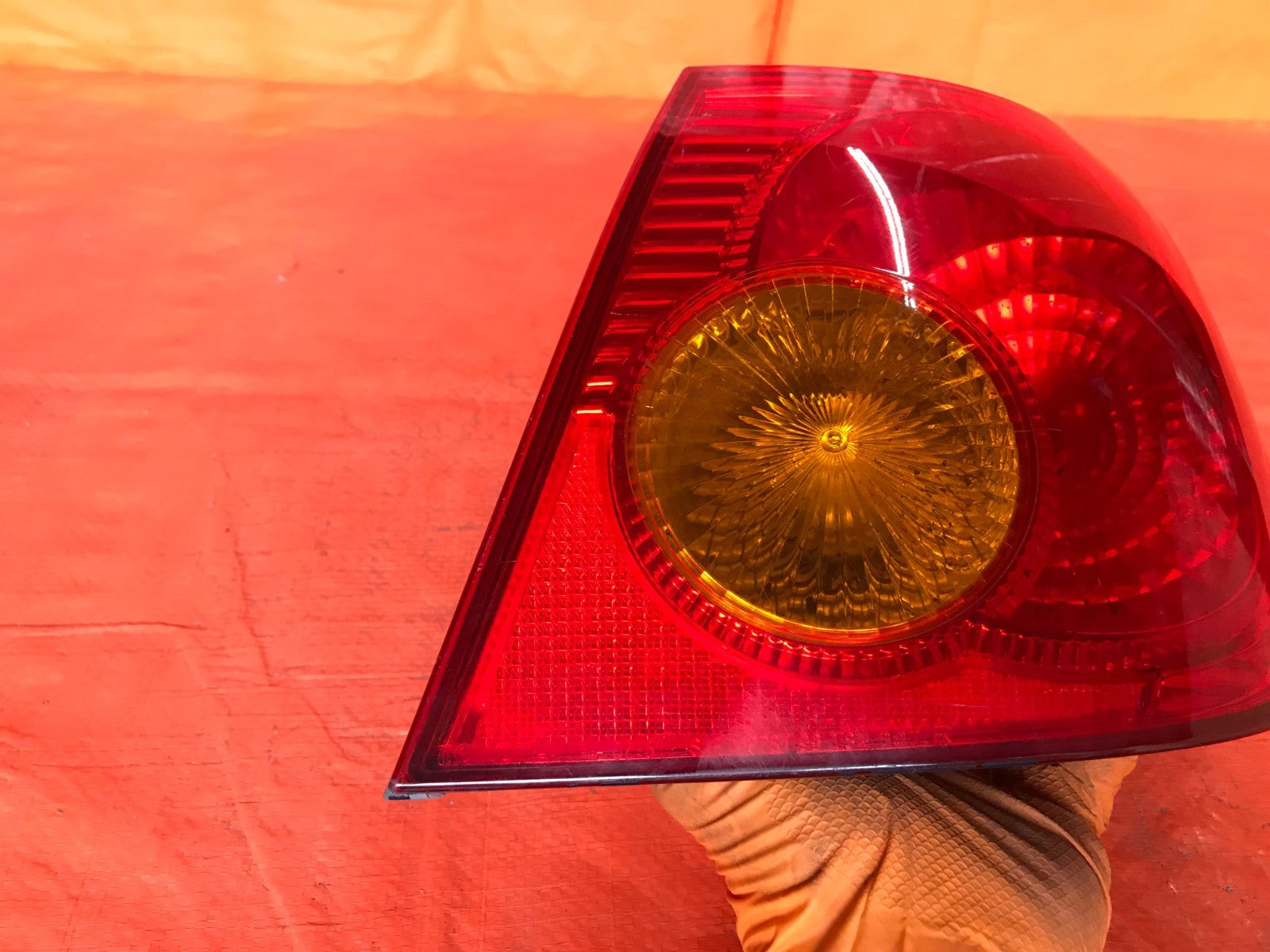 OEM 2006 06 TOYOTA COROLLA PASSENGER RIGHT OUTER TAIL LIGHT LAMP R RH 1