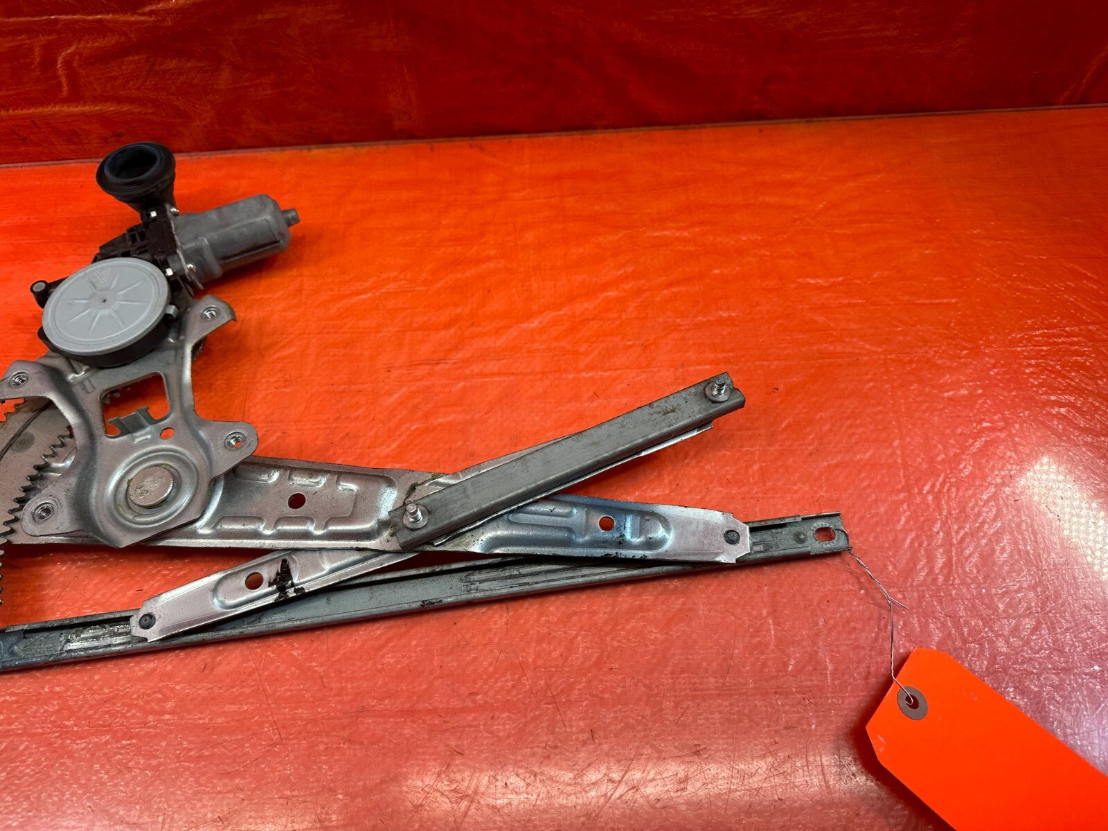 14 20 INFINITI Q50   PASSENGER RIGHT REAR   WINDOW REGULATOR W/ MOTOR   OEM #2423