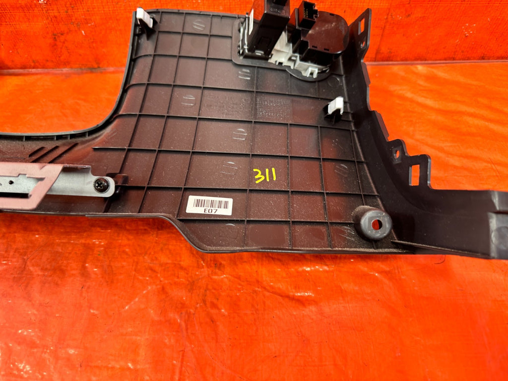 11 16 HYUNDAI GENESIS COUPE KNEE TRIM UNDER STEERING COLUMN LOWER COVER OEM #3028