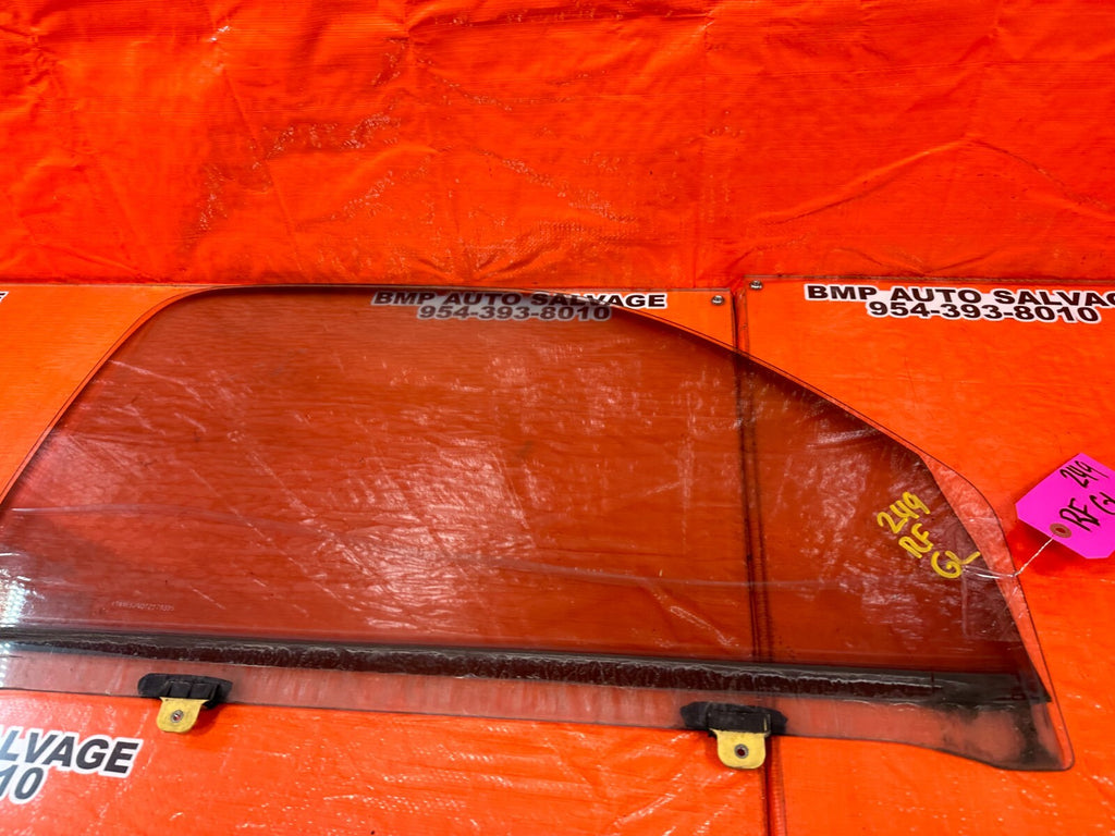 95 00 TOYOTA TACOMA   PASSENGER RIGHT FRONT DOOR GLASS WINDOW   OEM #2496