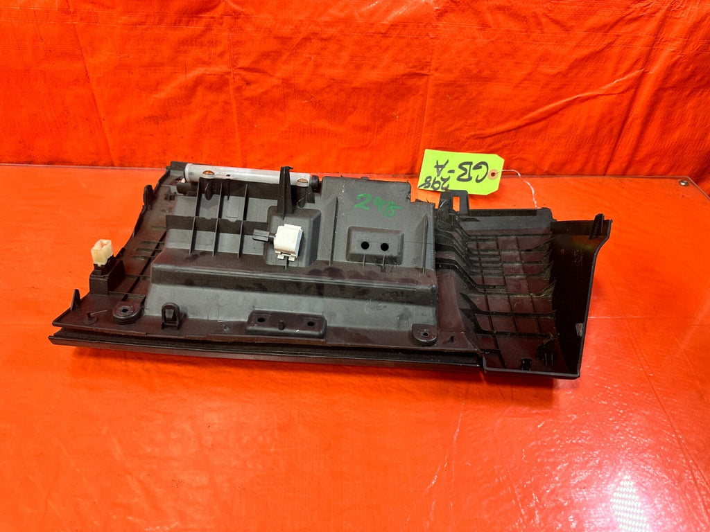 03 07 INFINITI G35 COUPE   GLOVE BOX ASSEMBLY   BLACK COLOR   OEM #2982