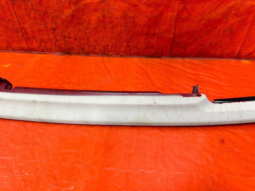 90 91 HONDA CIVIC HATCHBACK   FRONT BUMPER GRILLE INSERT  ASSEMBLY   OEM 3255