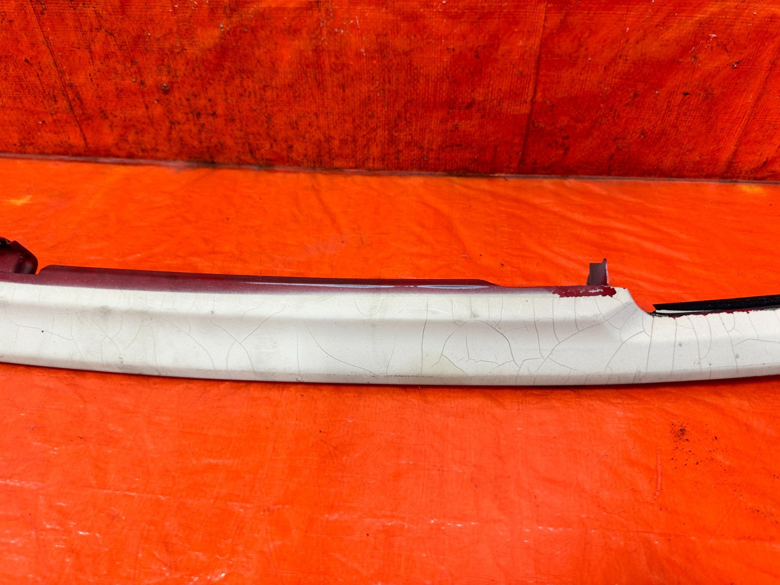 90 91 HONDA CIVIC HATCHBACK   FRONT BUMPER GRILLE INSERT  ASSEMBLY   OEM 3255
