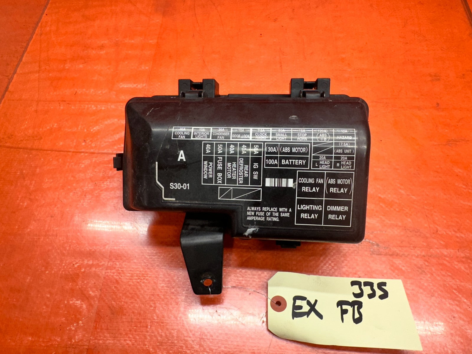 97 01 HONDA PRELUDE 2.2L UNDER HOOD ENGINE BAY FUSE BOX RELAY BLOCK OEM #3354