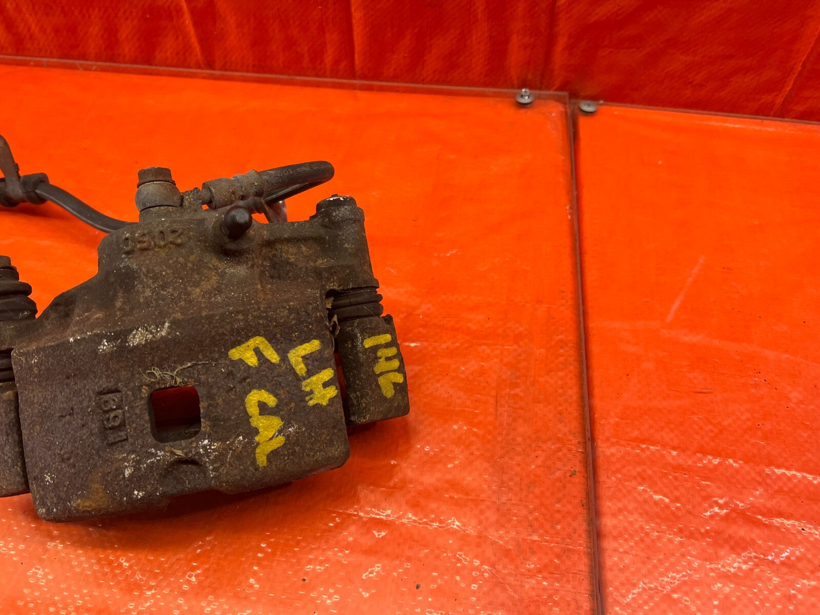 93 94 HONDA DEL SOL S   DRIVER LEFT FRONT BRAKE CALIPER   OEM FACTORY #1465