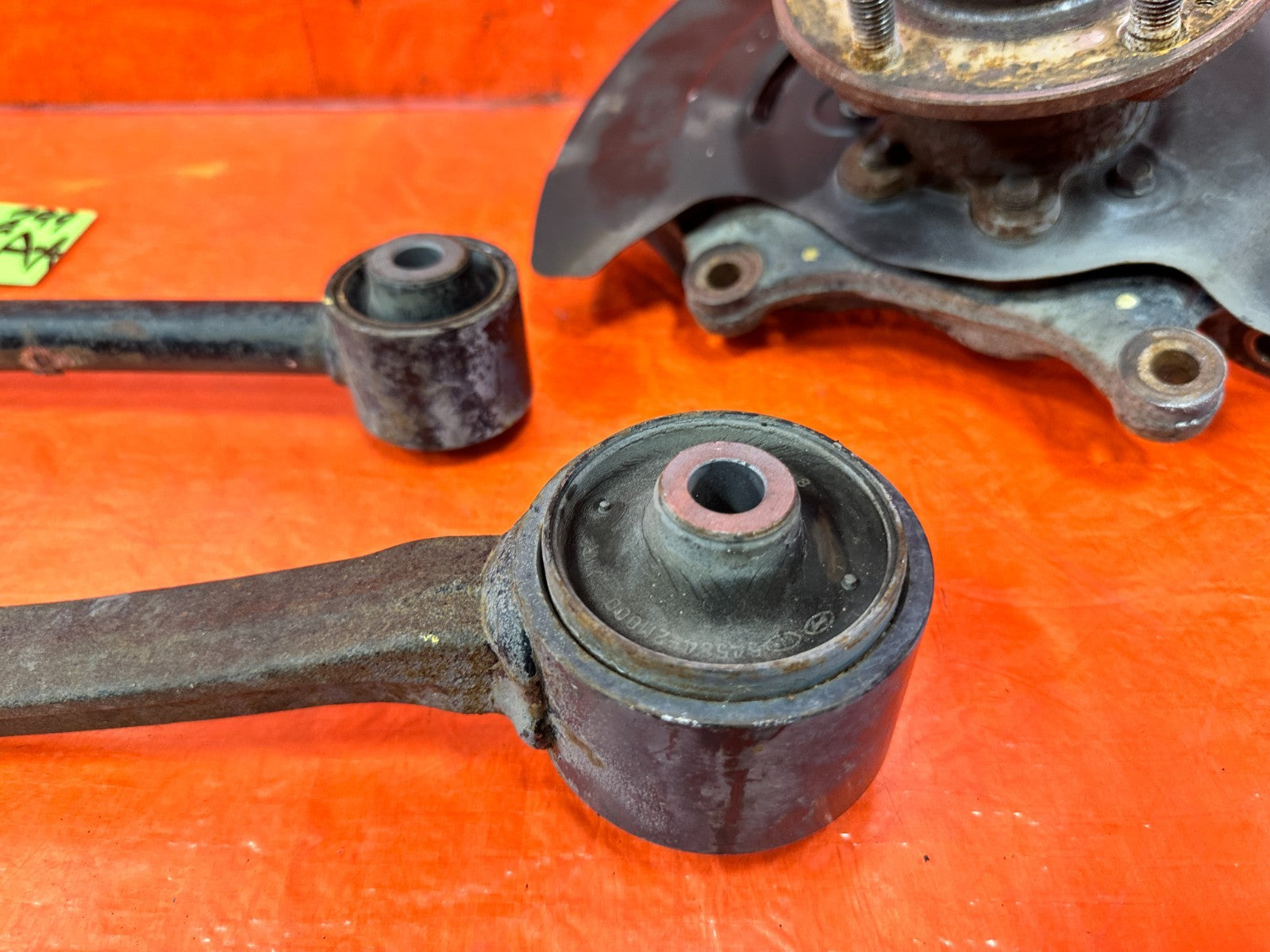 13 16 HYUNDAI GENESIS COUPE   DRIVER LEFT FRONT SPINDLE KNUCKLE AND ALL ARMS OEM3