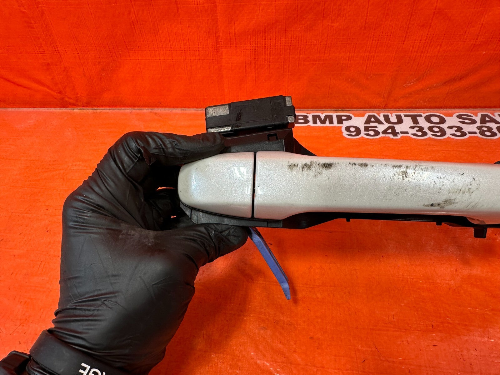 15 21 SUBARU WRX STI PASSENGER RIGHT REAR EXTERIOR DOOR HANDLE WHITE OEM #1807