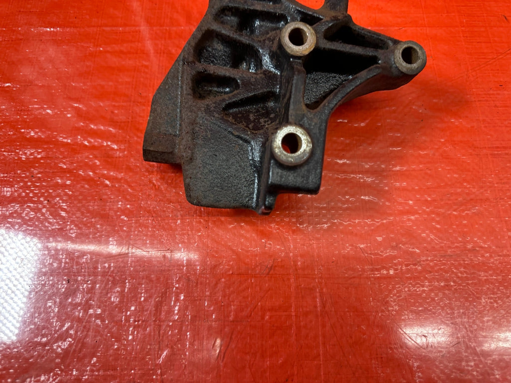 97 01 HONDA PRELUDE H22A4 H22A POWER STEERING PUMP MOUNTING BRACKET   OEM #2108