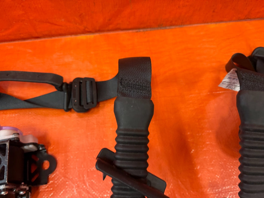 14 23 INFINITI Q50 LEFT & RIGHT FRONT SEAT BELTS SAFETY BELT BLACK OEM FACTORY .10